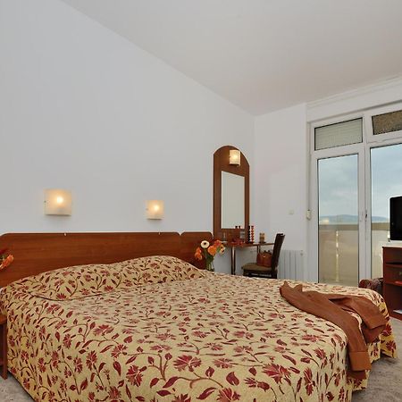 Augusta Spa Hotel Hisarya Luaran gambar